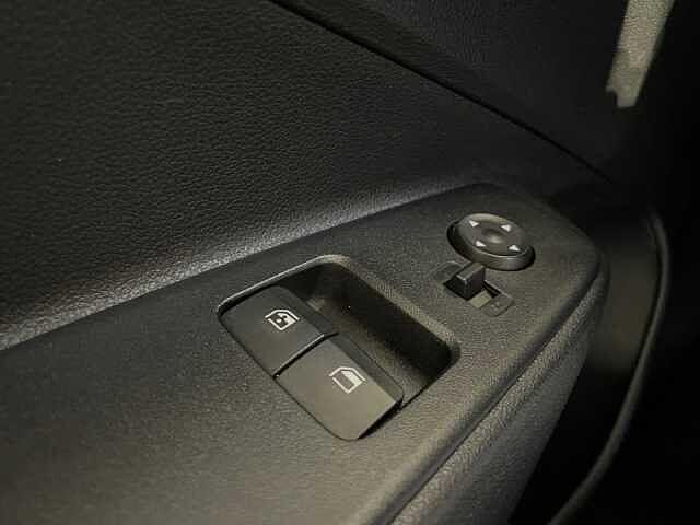 Hyundai i10 1.0 MPI 67CV Tech - NEOPATENTATI