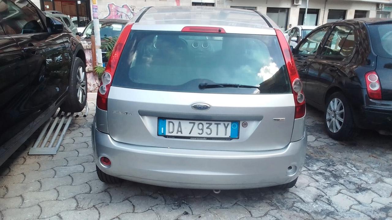 Ford Fiesta 1.4 TDCi 5p. Ghia