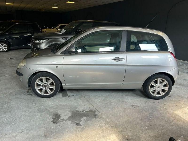 Lancia Ypsilon YPSILON 1.2 16V PLATINO