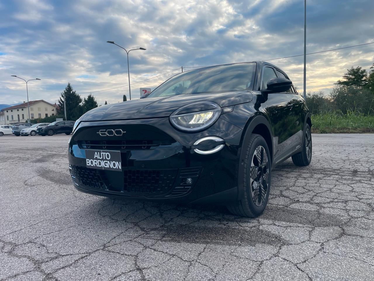 Fiat 600 Hybrid 110 CV DCT MHEV La Prima