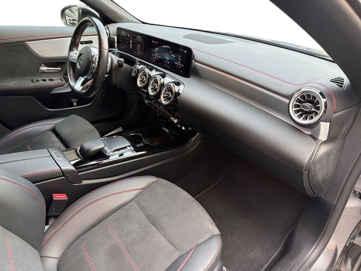 Mercedes-Benz CLA Shooting Brake 200 Premium auto
