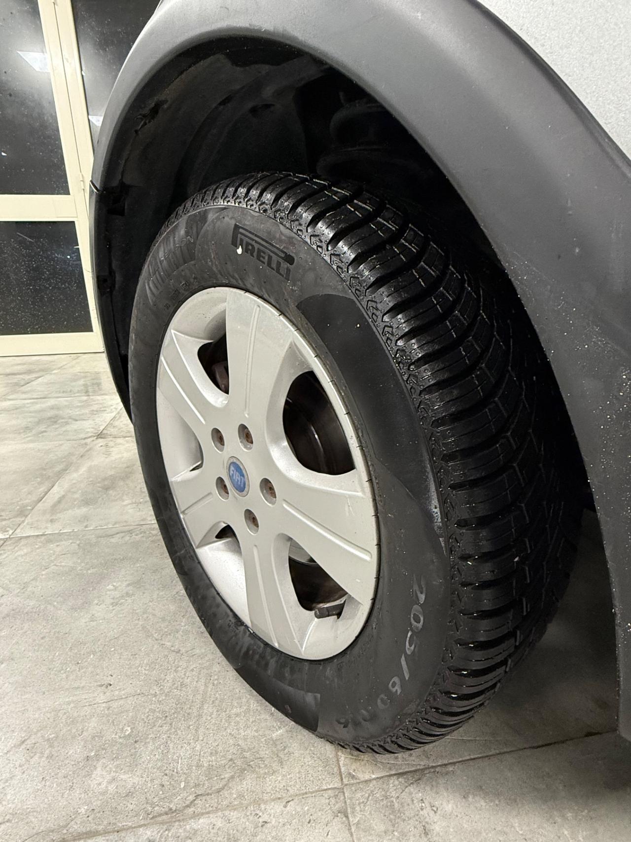 Fiat Sedici 1.9 MJT 4x4 Emotion