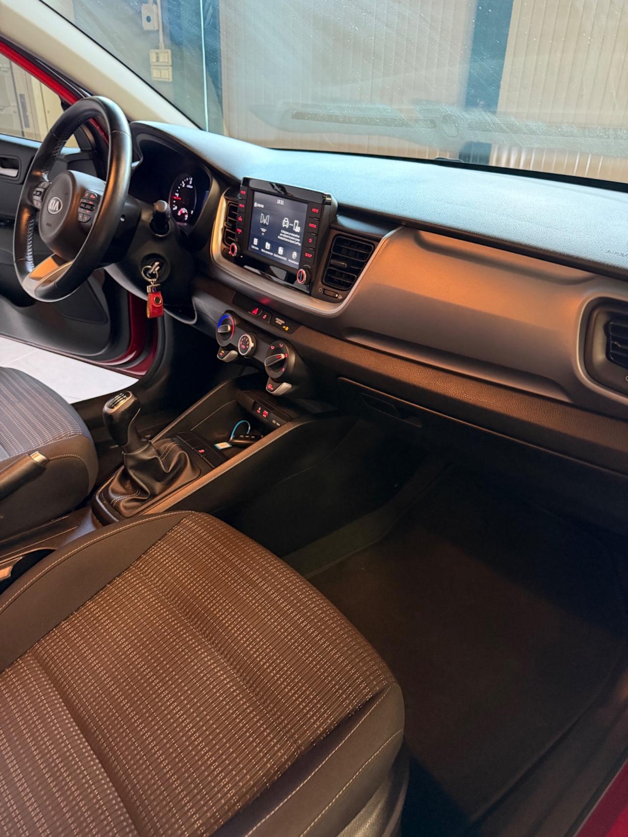 Kia STONIC 1.6 CRDI 5P KMCERT NEOPAT GARANZ