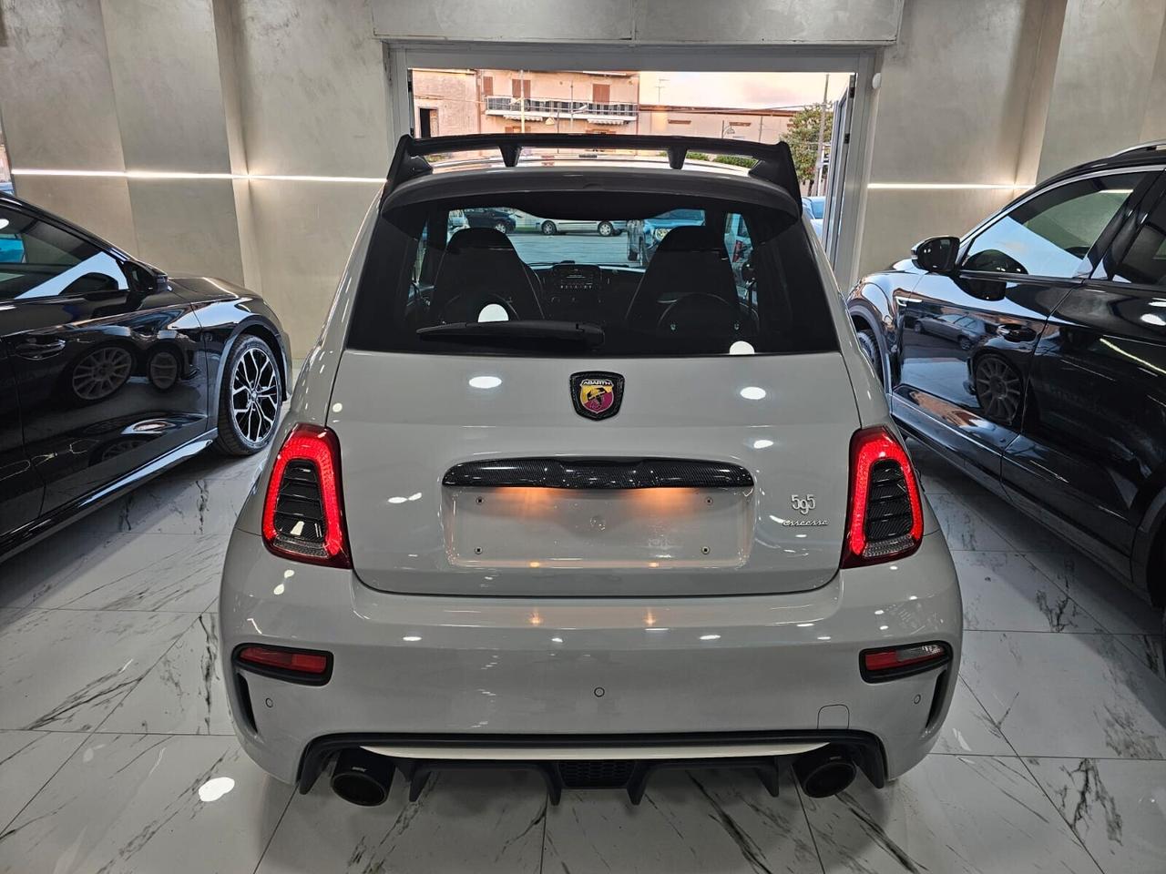 Abarth 595 1.4 Turbo T-Jet 180 CV Esseesse