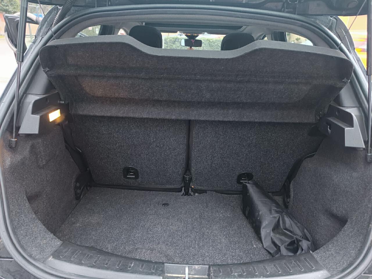 Lancia Ypsilon 1.3 MJT 95 Platinum TETTO APRIBILE