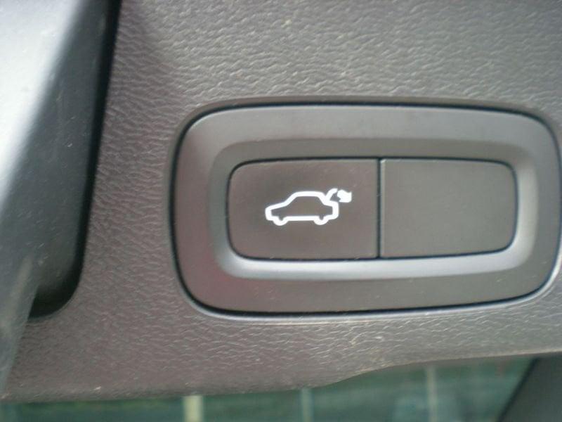 Volvo XC60 2.0 d4 Momentum Pro auto