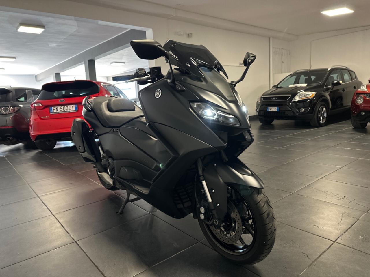 YAMAHA T-MAX 560 UNIPRO 2022 PARI AL NUOVO