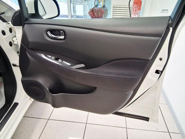NISSAN Leaf Acenta 30KWh