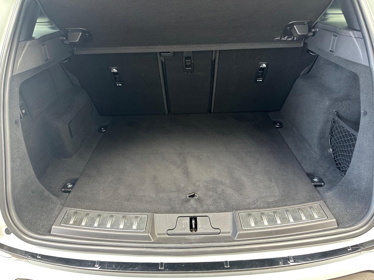 Land Rover Range Evoque 2.0D I4-L.Flw 150CV AWD Aut R-Dynamic HSE