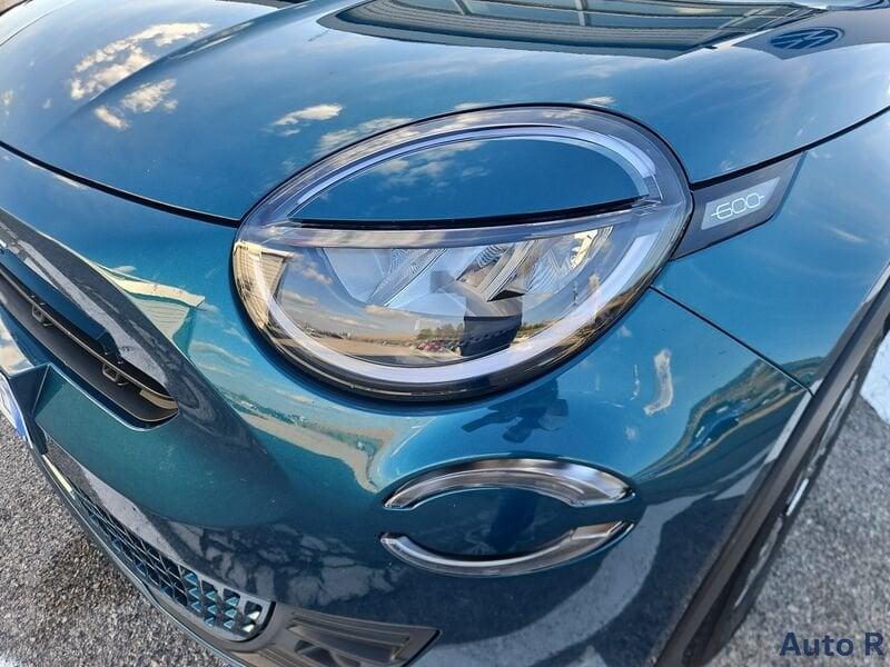 FIAT 600 600 1.2 hybrid 110cv auto