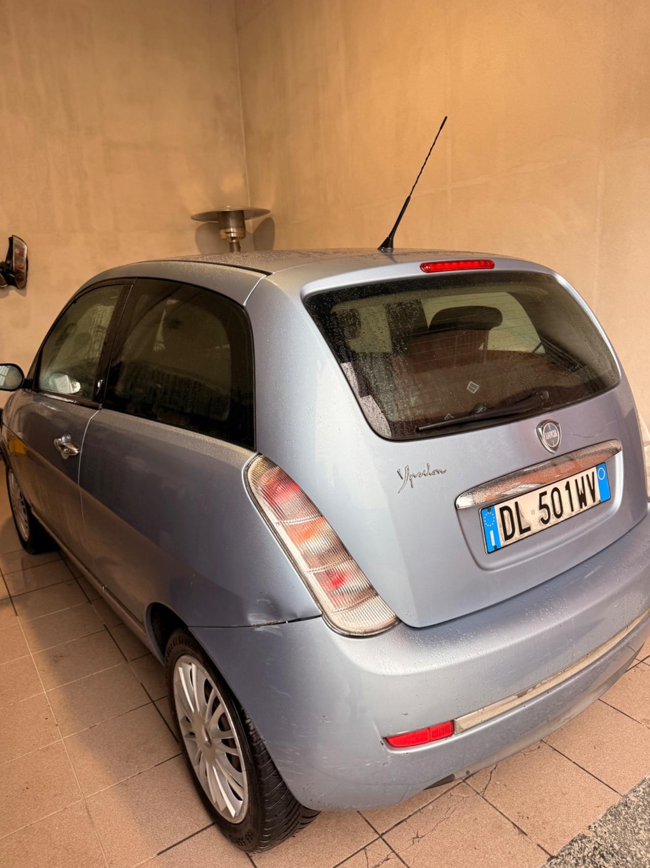 Lancia Ypsilon 1.4 Argento