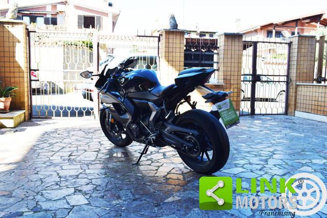 YAMAHA YZF 750 R7 R7
