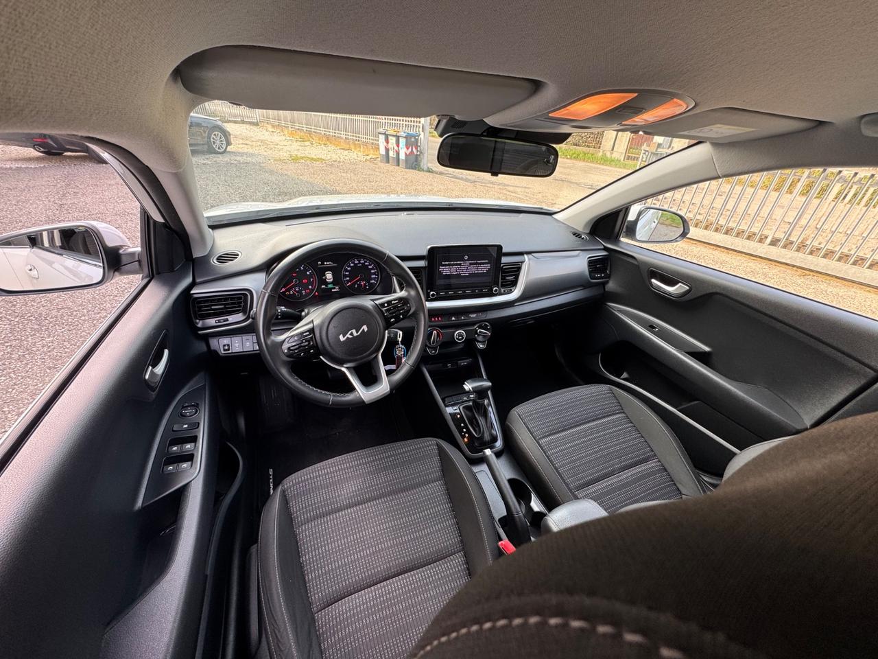 Kia Stonic 1.0 T-GDi 120 CV MHEV DCT Style