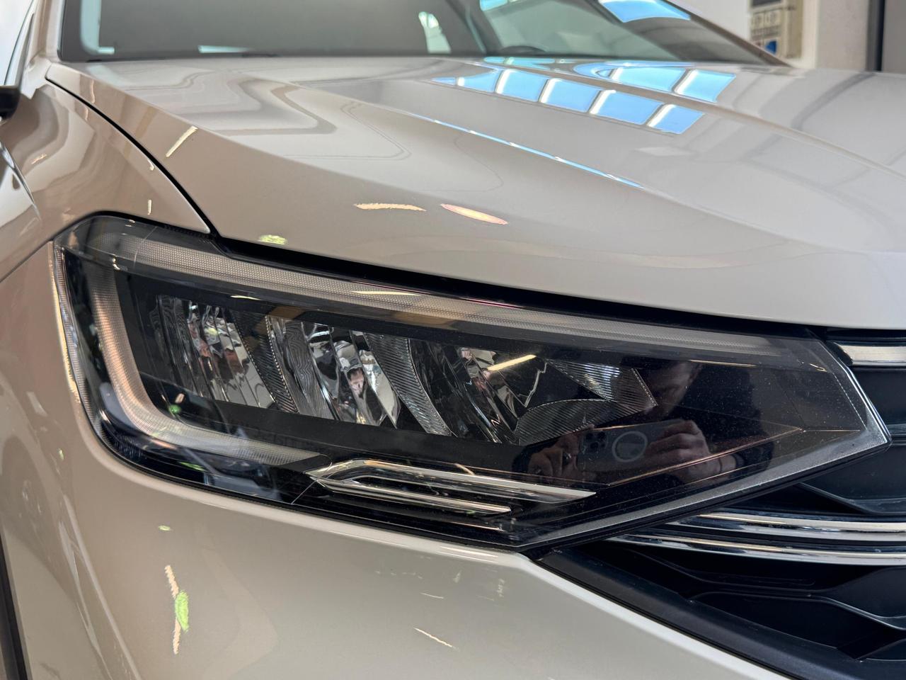 Volkswagen Taigo 1.0 tsi Life 110cv DSG CARPLAY