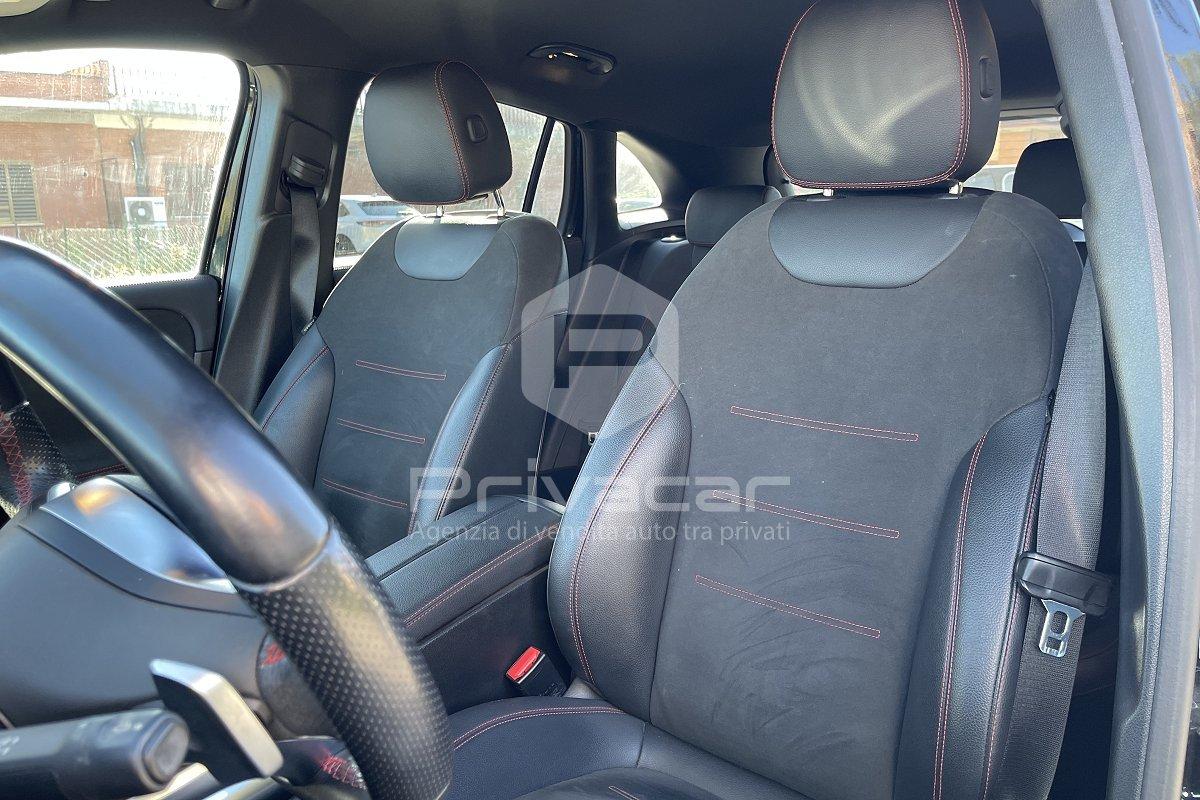 MERCEDES GLA 200 d Automatic 4Matic Premium