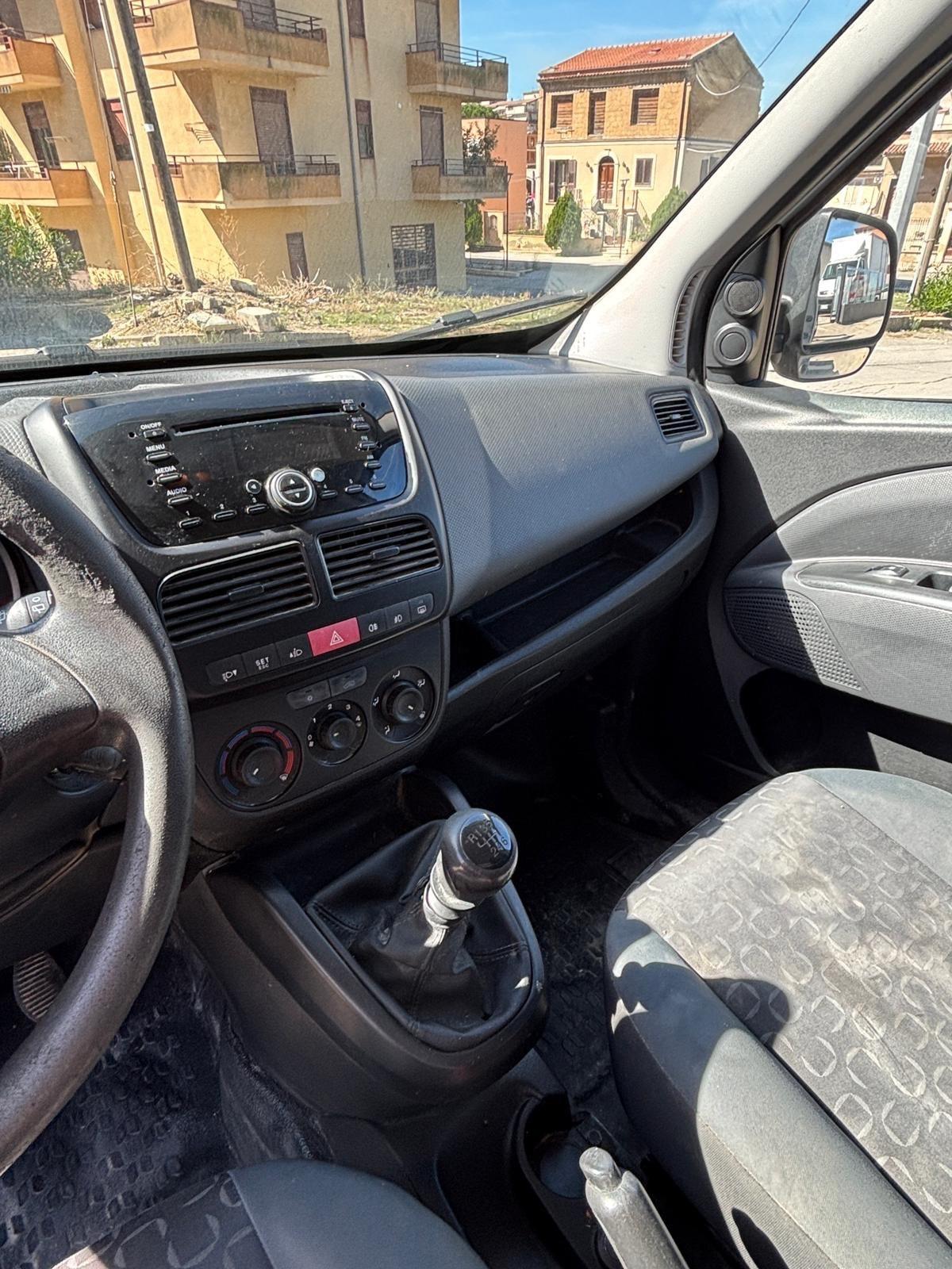 FIAT DOBLO' 2.0 MJT 136 CV DOPPIA PORTA LATERALE
