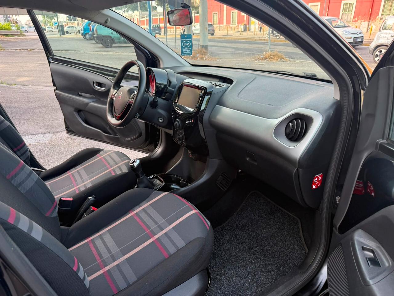 Peugeot 108 VTi 68 2014 garantita