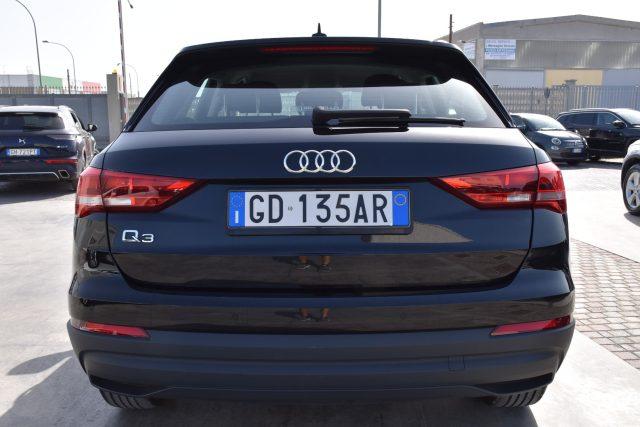 AUDI Q3 35 TDI S tronic Business Advanced