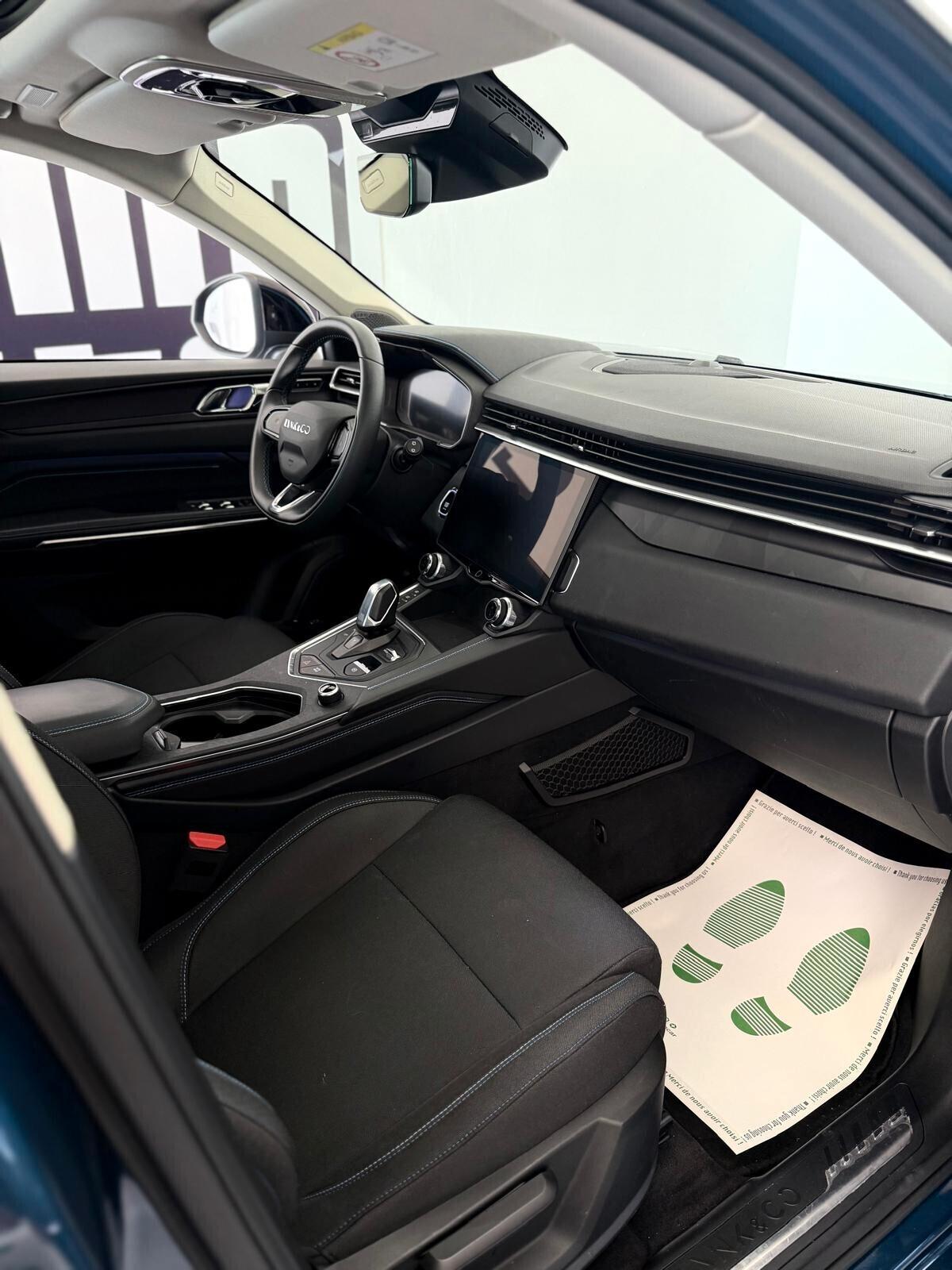 Lynk&co 01 PHEV More