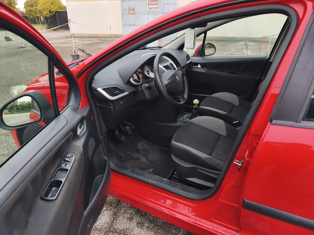 Peugeot 207 1.4 8V 75CV 5p. Energie Sport ECO GPL Accetto Permute