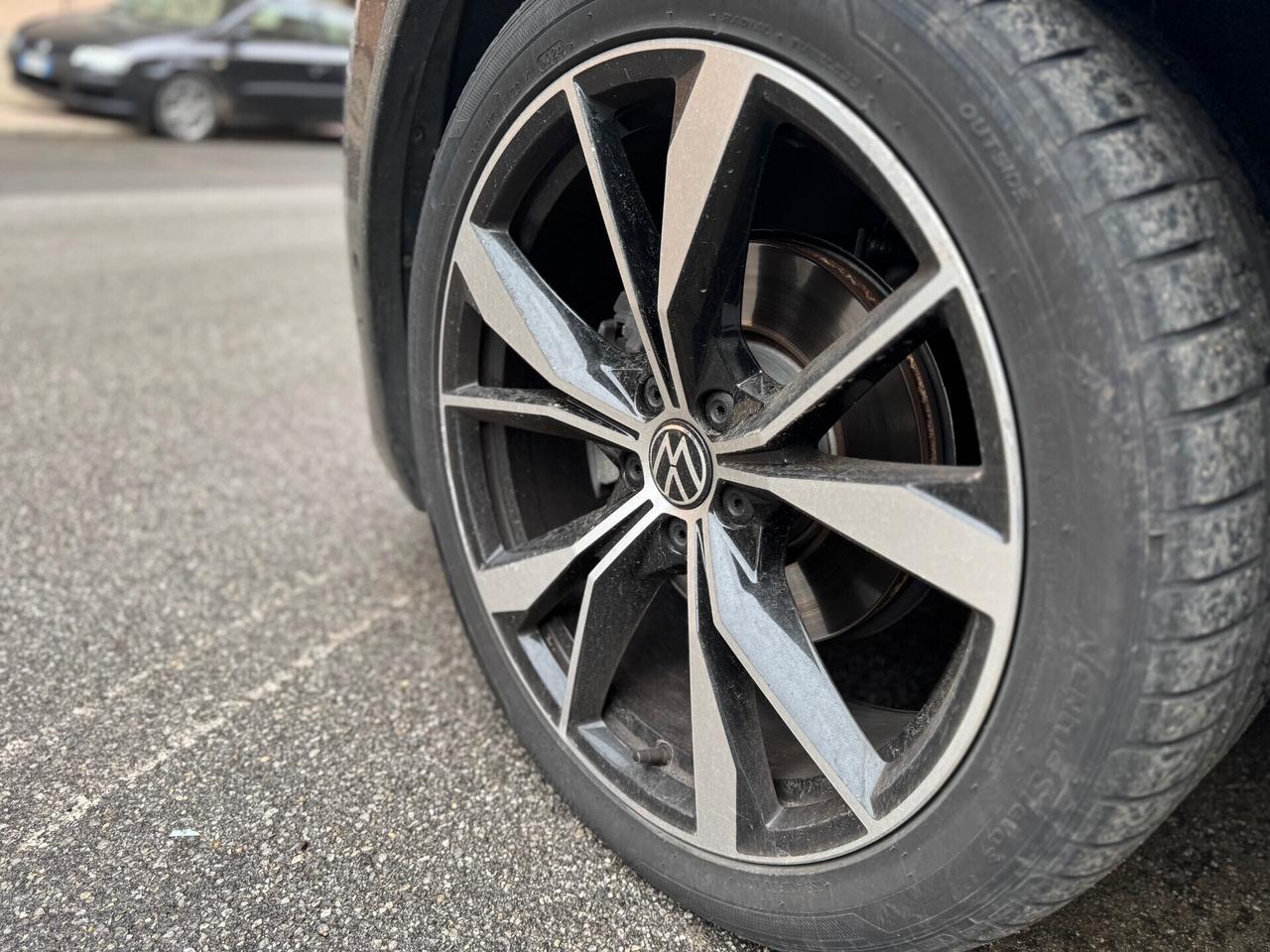 Volkswagen Tiguan 2.0 TDI 150 CV SCR DSG R-Line