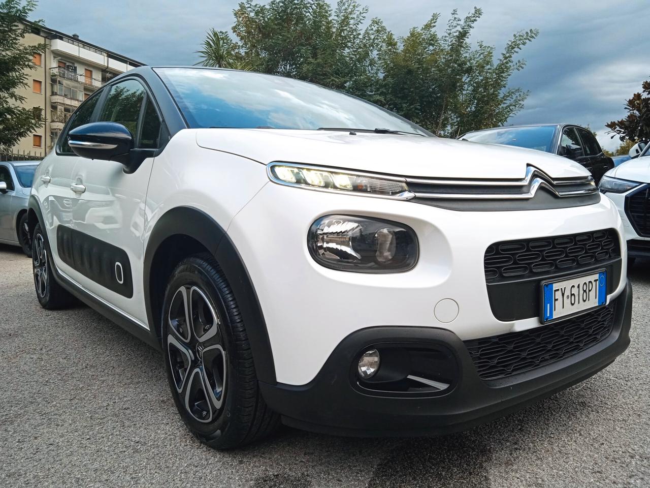 Citroen C3 PureTech 110 Shine TETTO NERO,