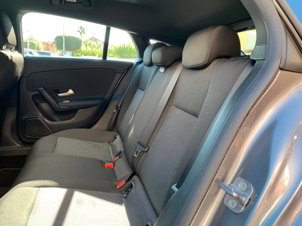 Mercedes-benz CLA 200 d Automatic Business