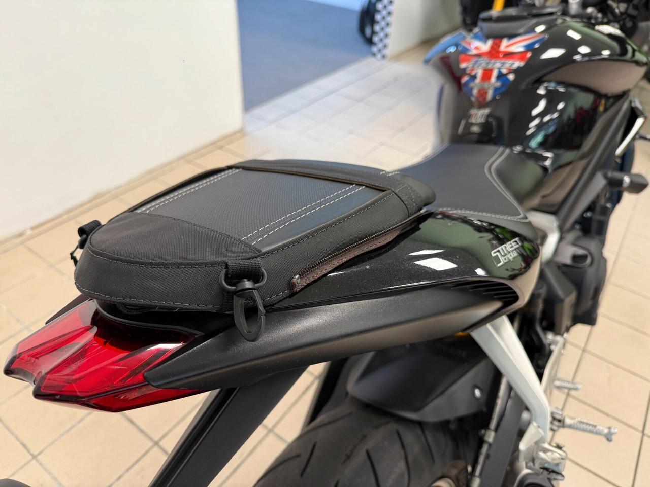 Triumph Street Triple RS