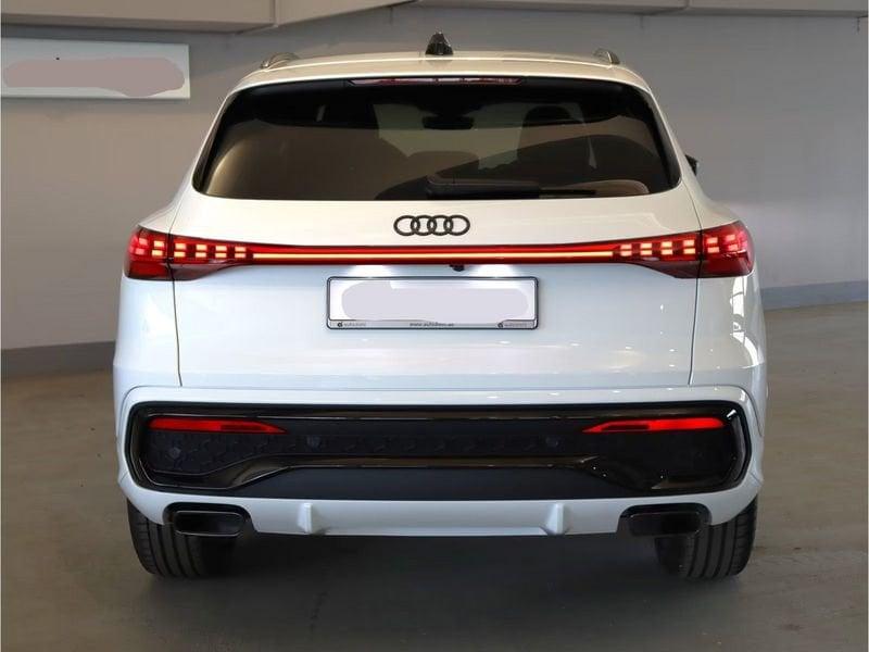 Audi Q5 TFSI 150kW S tronic S Line Edition Black Pack Gancio 20"