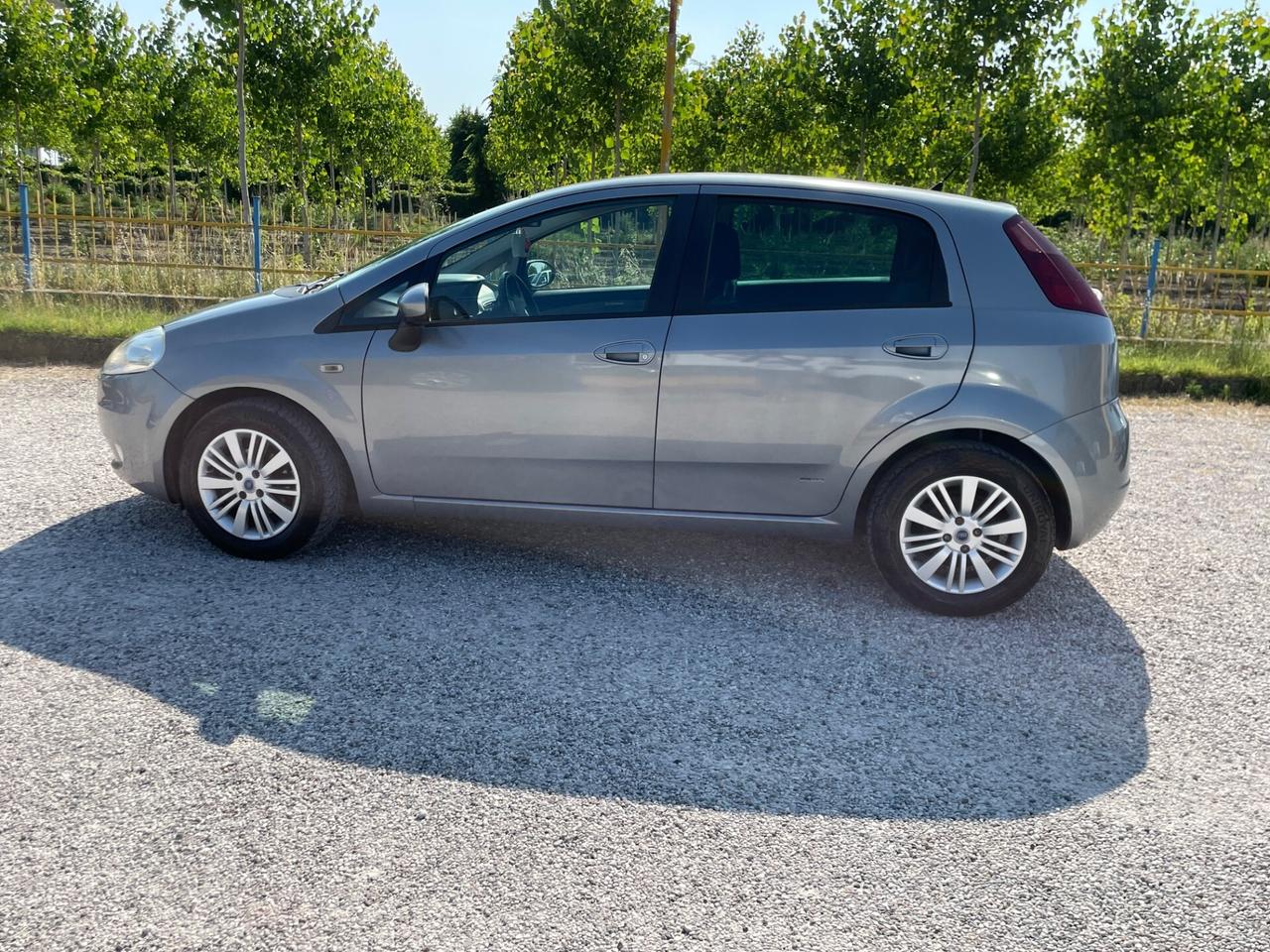Fiat Grande Punto Grande Punto 1.4 Starjet 16V 5 porte Dynamic
