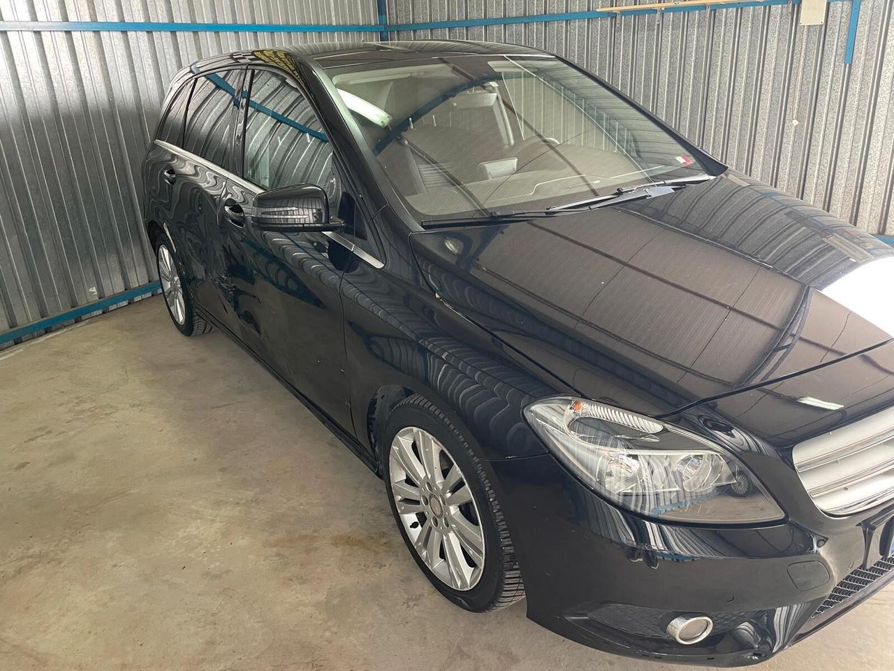 MERCEDES BENZ B 180 - MOTORE MERCEDES