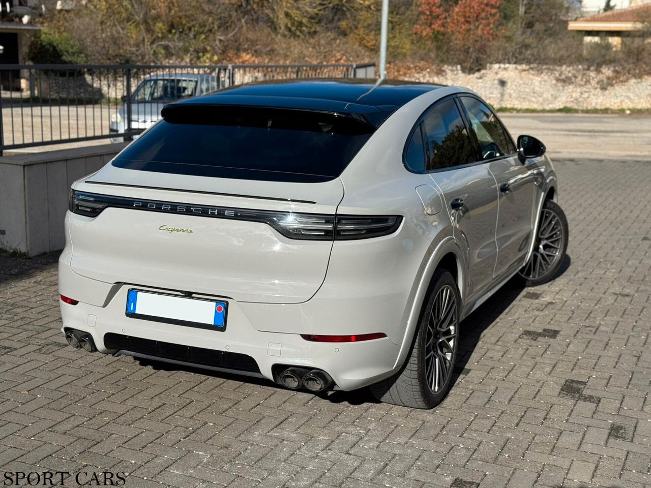 Porsche Cayenne 3.0 V6 E-Hybrid 462 CV