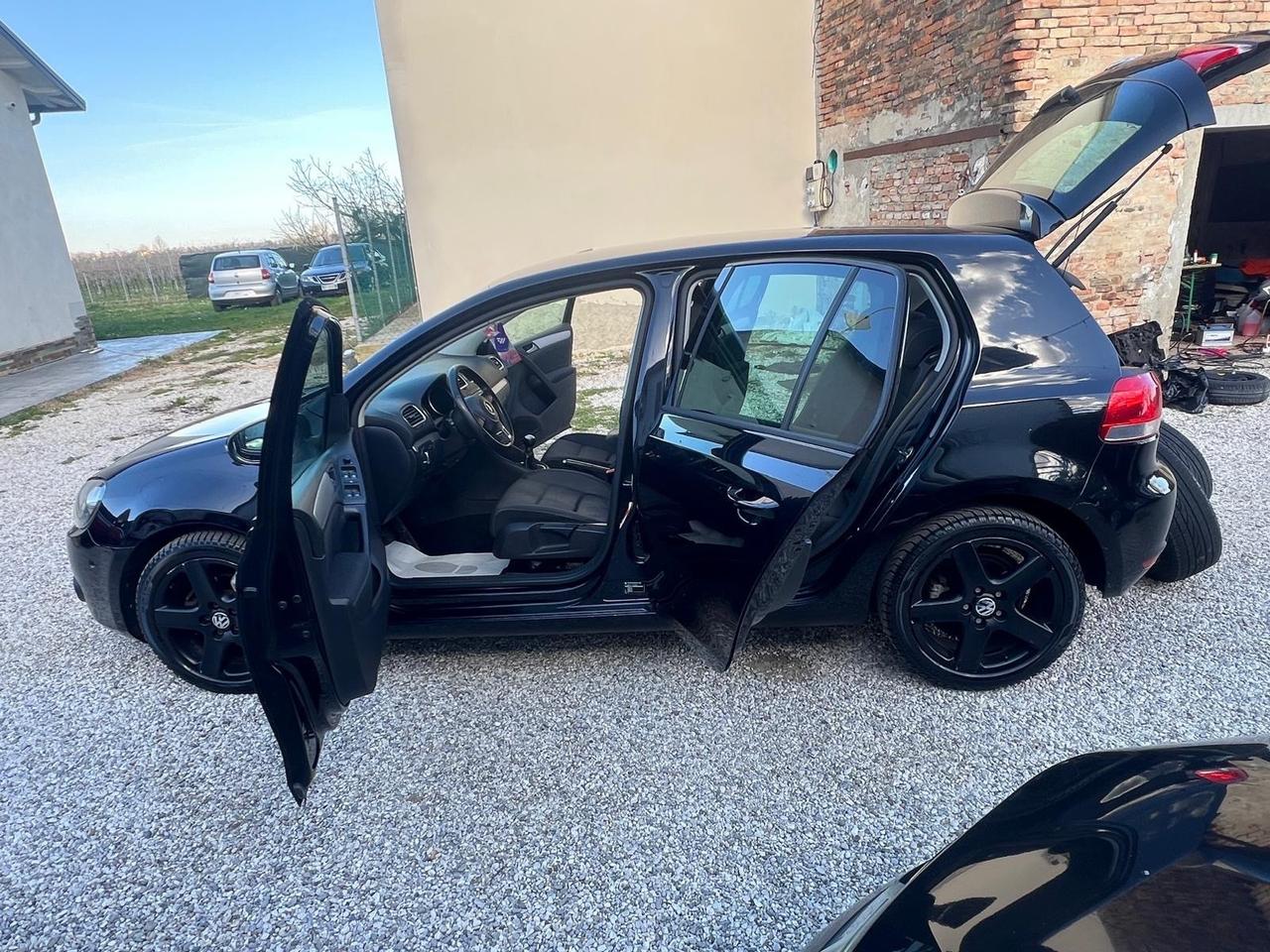 Volkswagen Golf 1.6 TDI DPF 5p. Highline