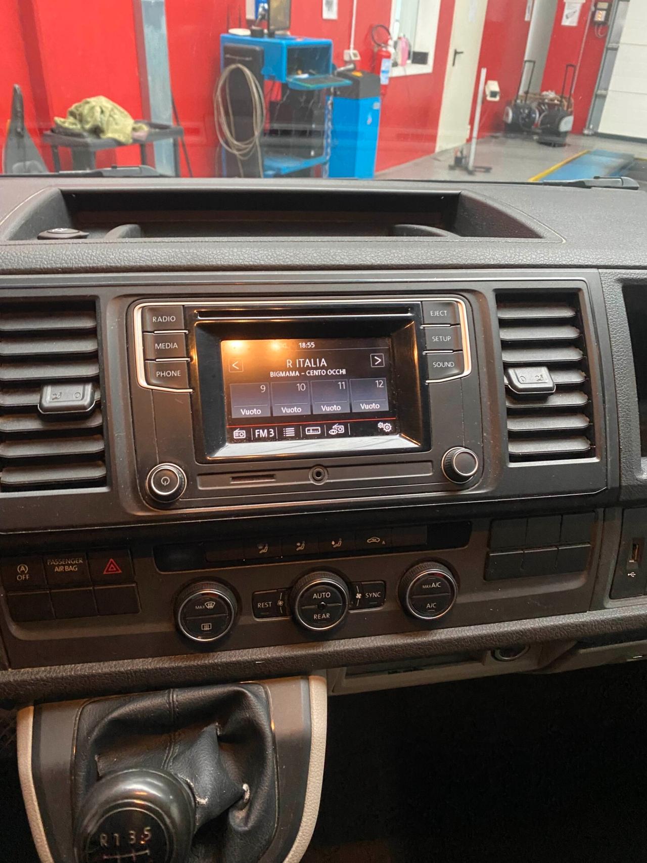 Volkswagen Transporter 2.0 TDI PC Kombi T6