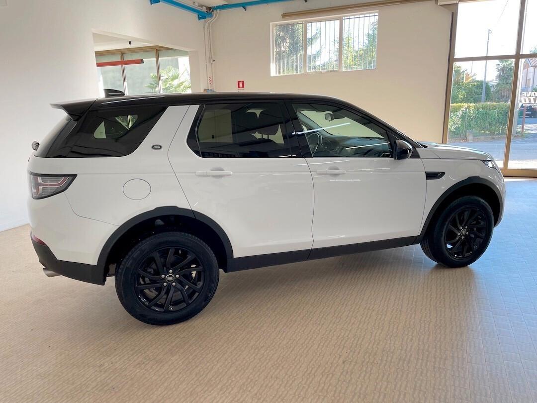 Land Rover Discovery Sport 2.0 TD4 150 CV Black Pack