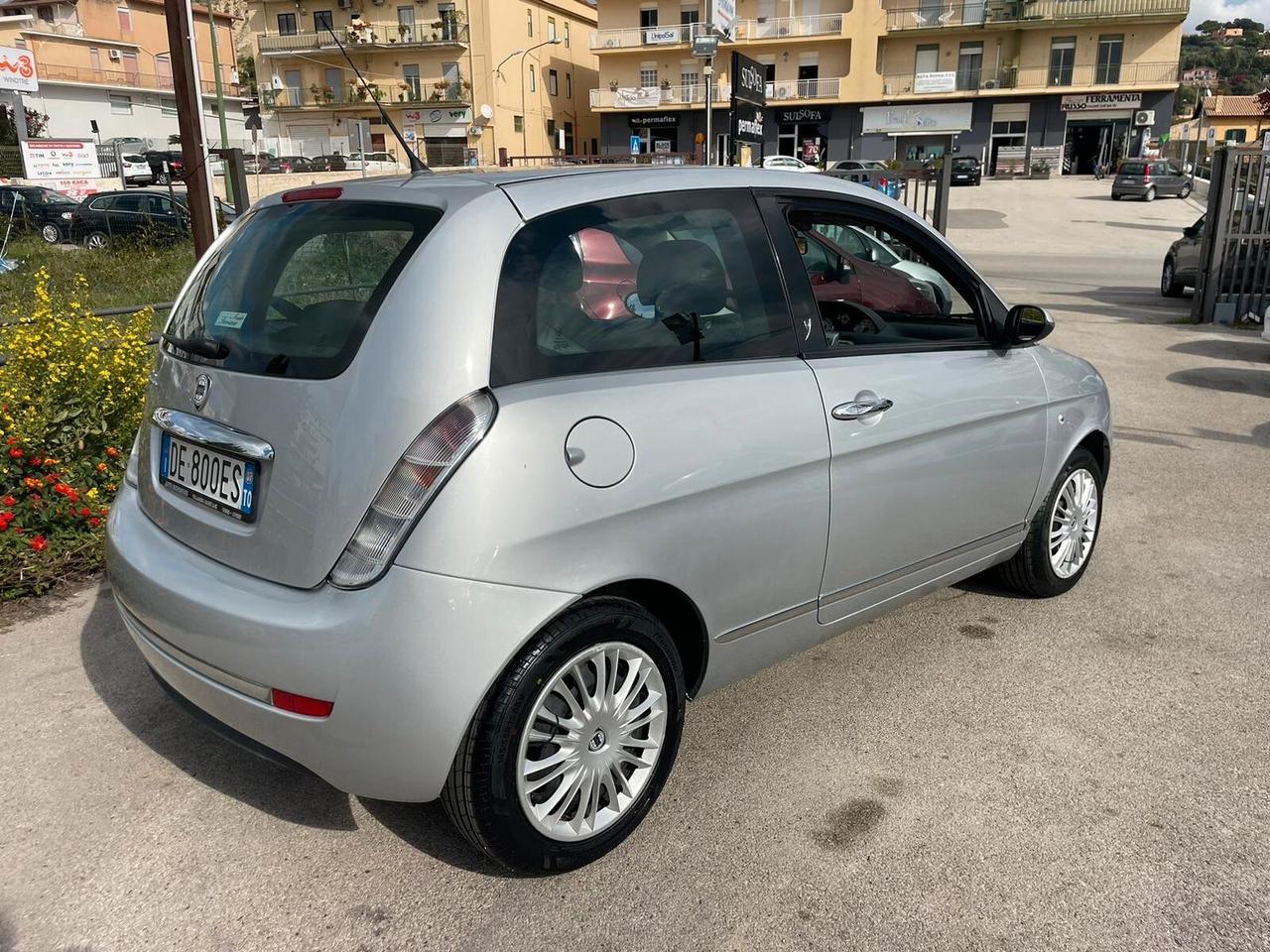 Lancia Ypsilon 1.2 Benzina"110.000 Km"
