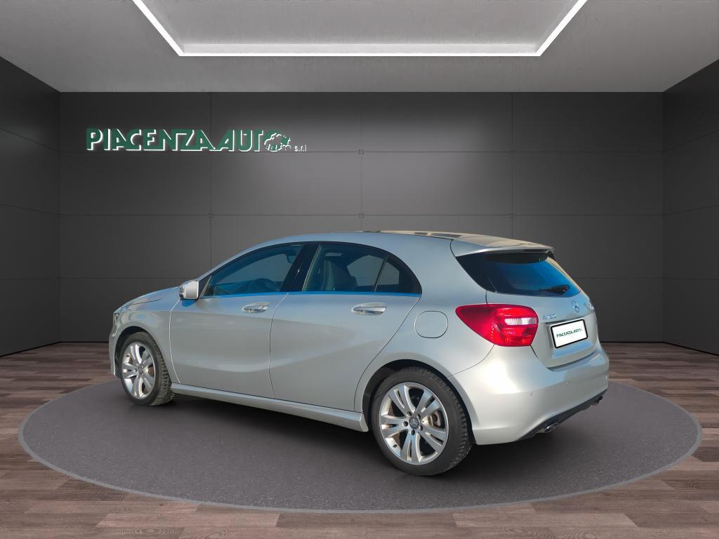 Mercedes Classe A A 180 cdi.SEDILI SPORTIVI.CERCHI 17.BLUETOOTH