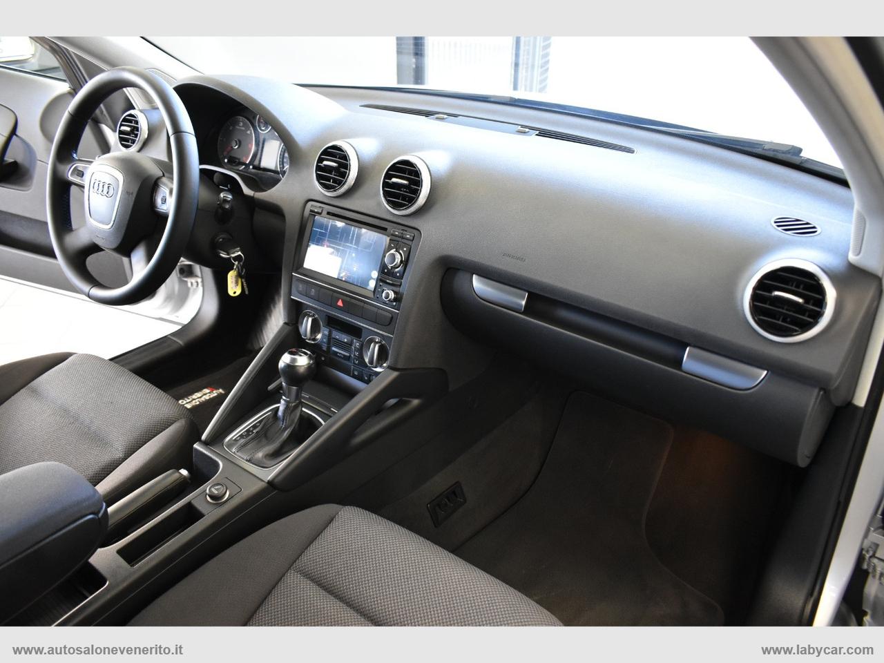 AUDI A3 1.6 TDI S tronic Attraction