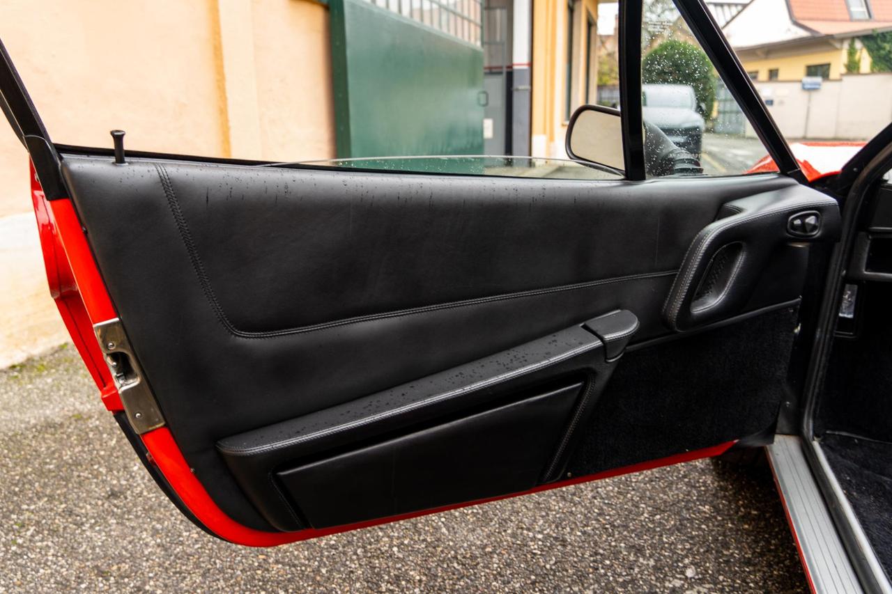 Ferrari 208 GTB Turbo Intercooler 255CV -TARGA ORO ASI