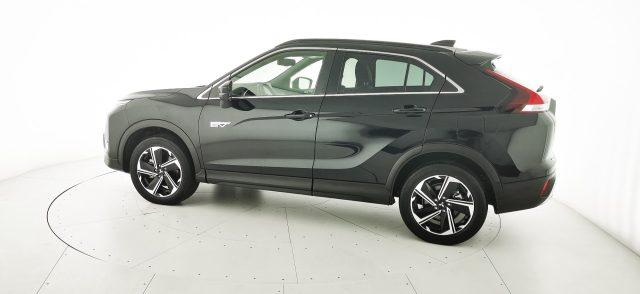 MITSUBISHI Eclipse Cross 2.4 MIVEC 4WD PHEV Instyle SDA Pack 0