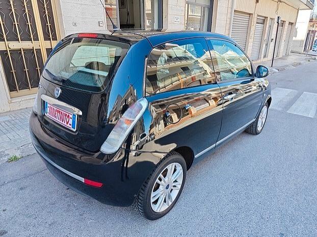 LANCIA Ypsilon 1.2 Benzina 69cv *UNYCA* - 2011