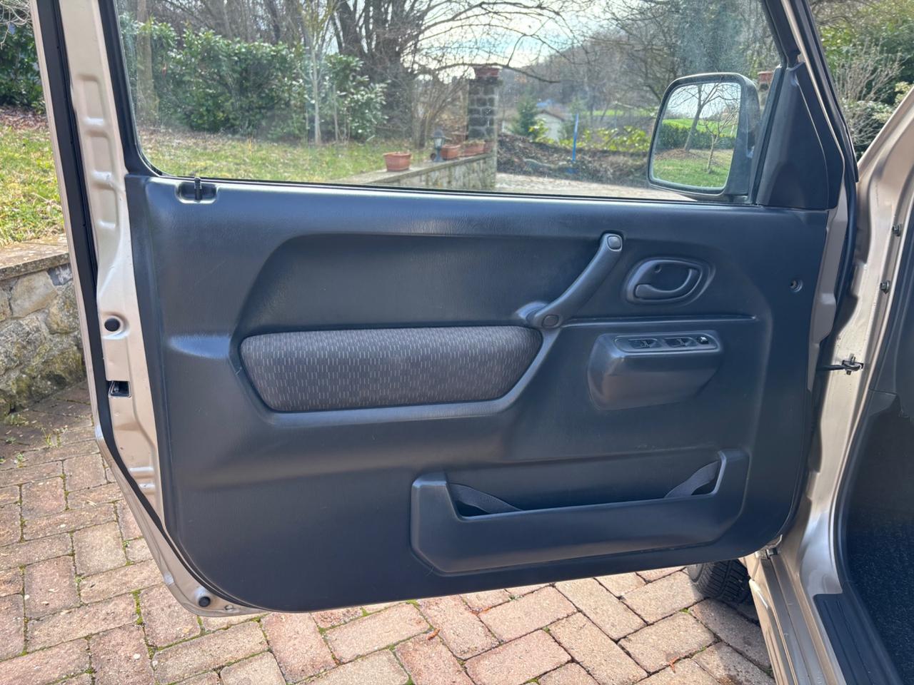 Suzuki Jimny 1.5 DDiS cat 4WD