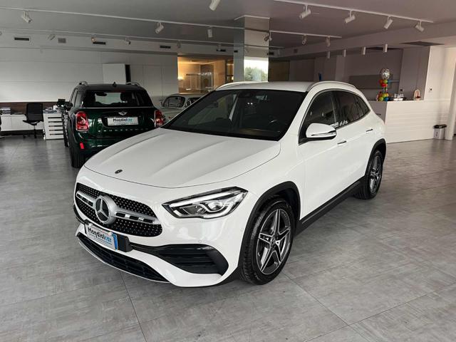 MERCEDES-BENZ GLA 180 d Automatic Premium