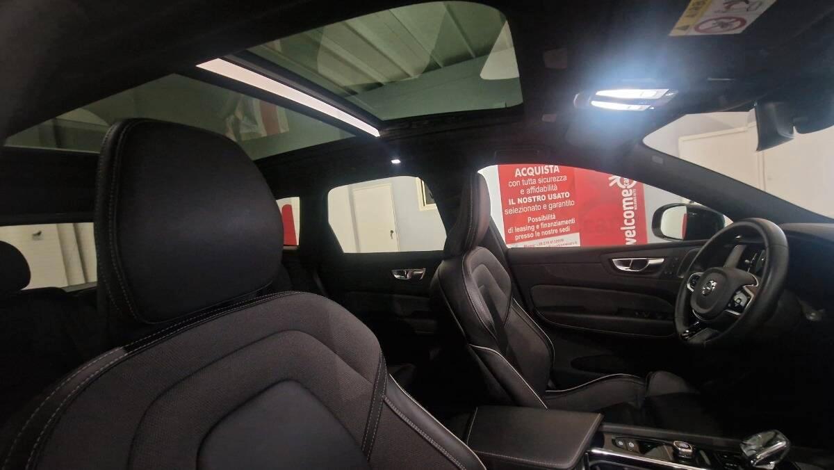 Volvo XC60 2.0 t6 phev Ultra Black Edition awd auto