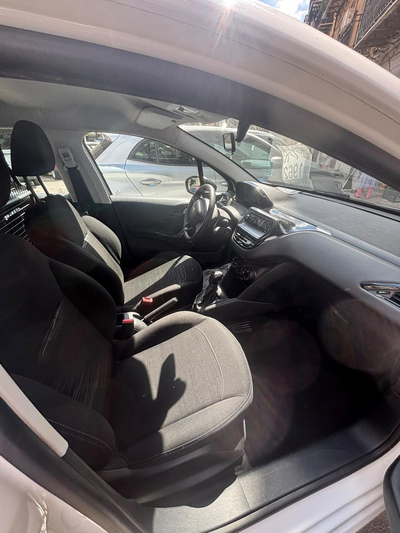 Peugeot 208 1.4 HDi 68 CV 5 porte Van Pack