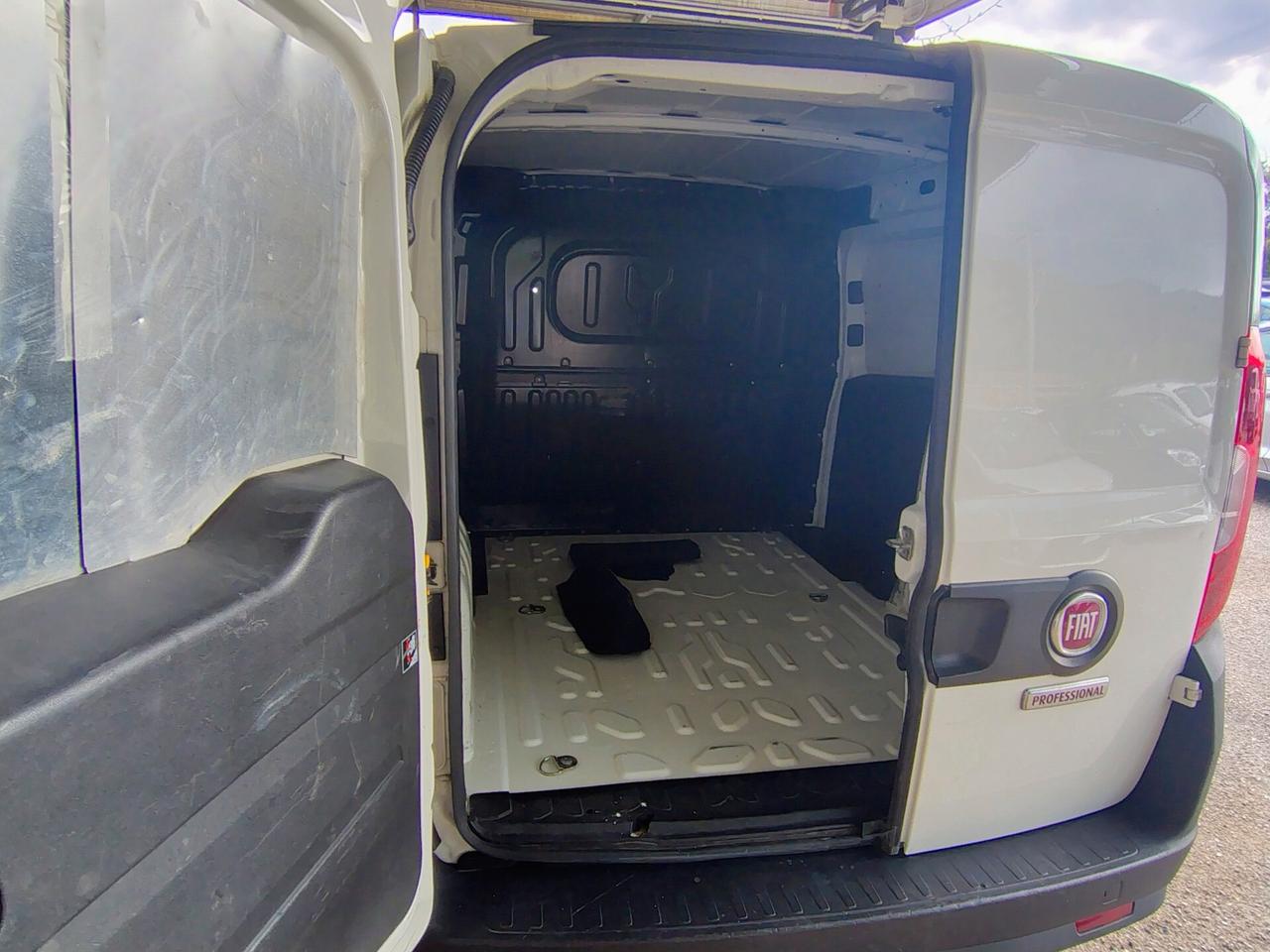 Fiat Doblo PER OPERATORI DEL SETTORE