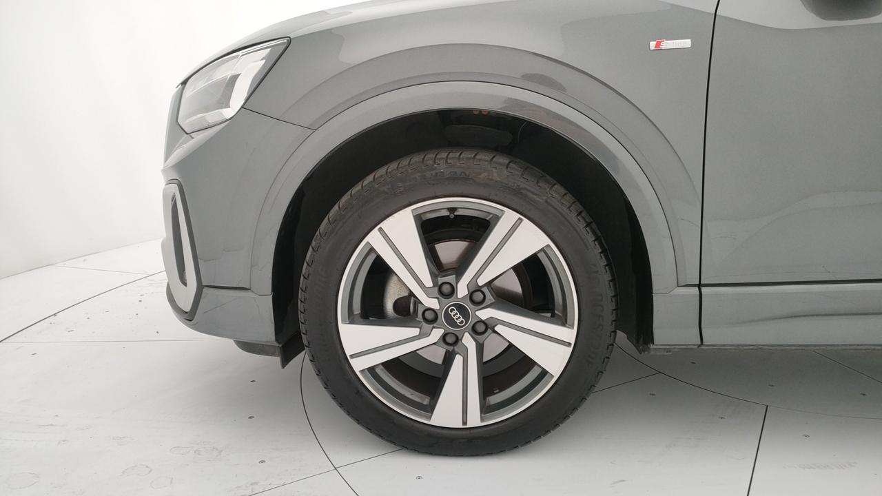 AUDI Q2 I 2021 - Q2 30 2.0 tdi S line edition