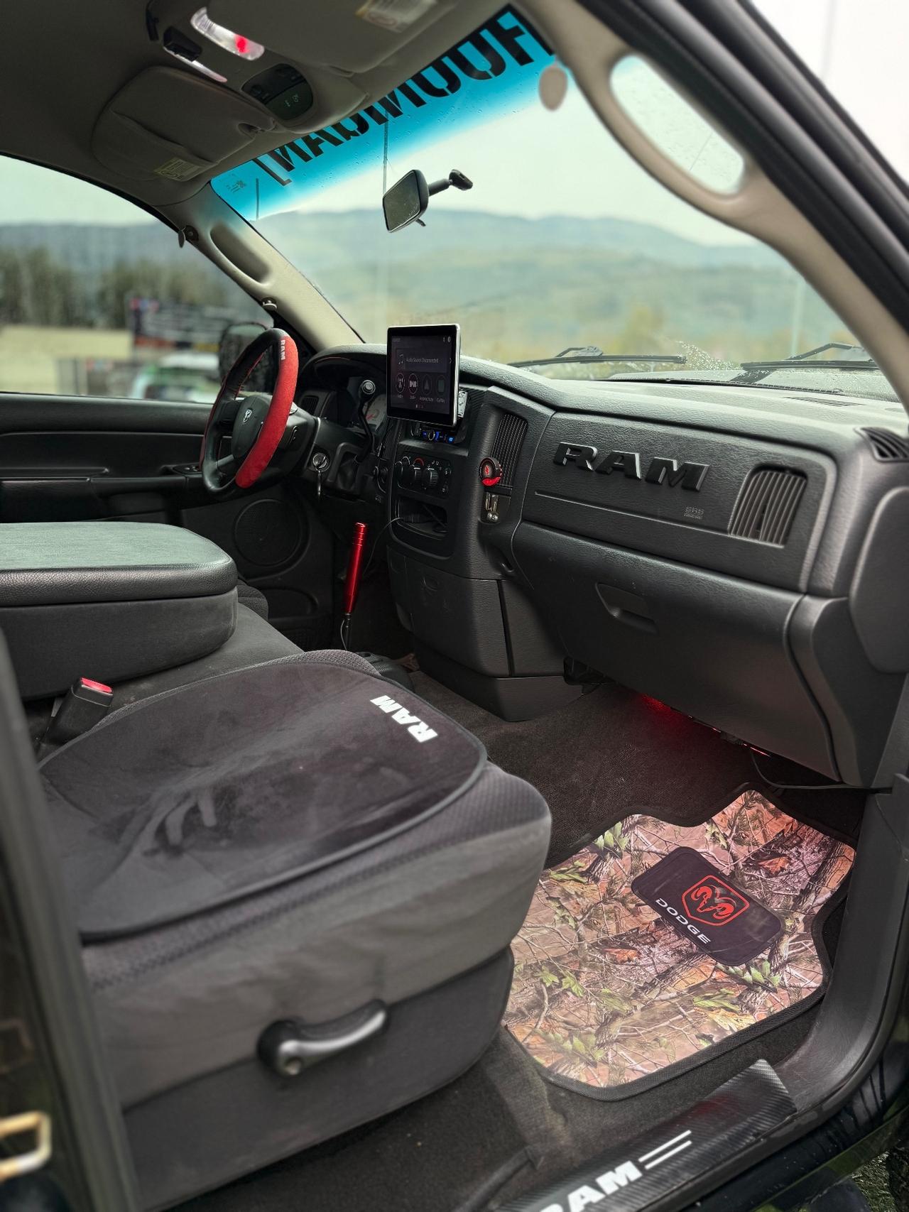 Dodge RAM 1500 4x4 4.7 MAGNUM AUTOCARRO