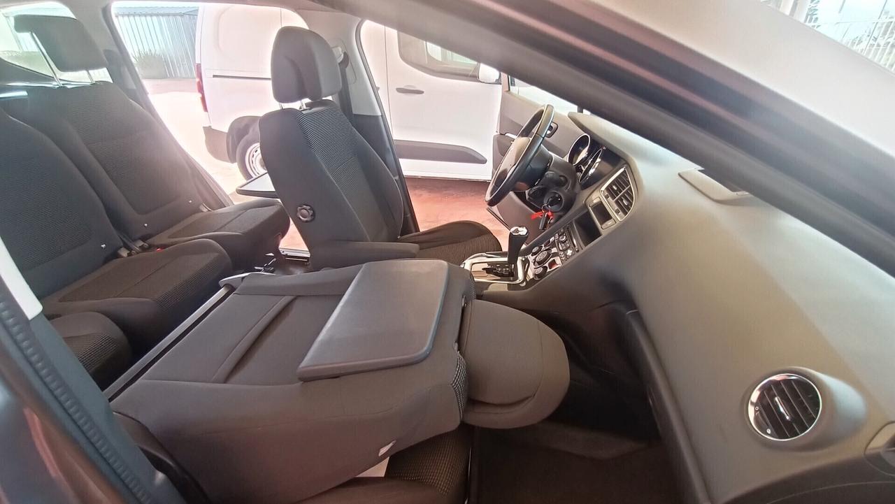 Peugeot 5008 BlueHDi 120 EAT6 7 posti 2016