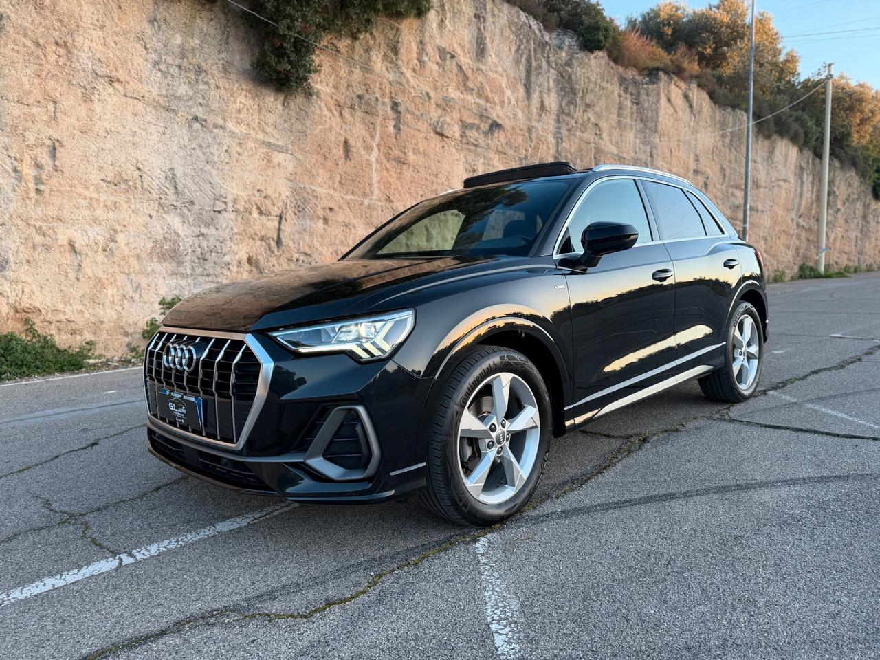 Audi Q3 S-LINE EDITION/2.0 150CV/TETTO/LUCI AMBIENT